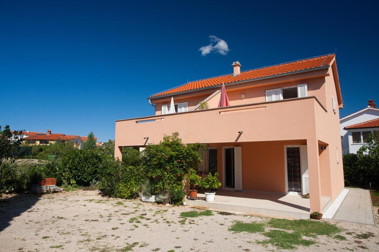 Apartments Glibo Near The Sea And Town Center! Крк Екстер'єр фото